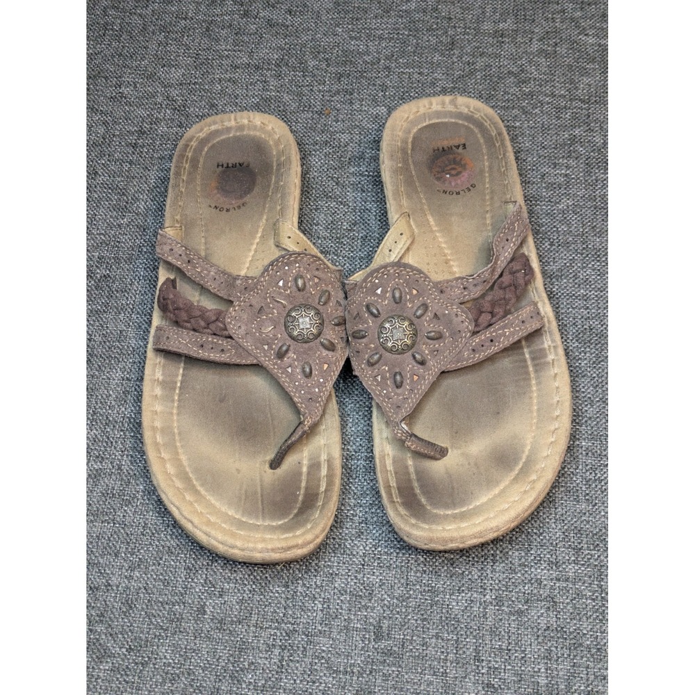 Earth Spirit Women's Aimi Brown Leather Embellished Slip On Thong Sandals Sz 9.5
